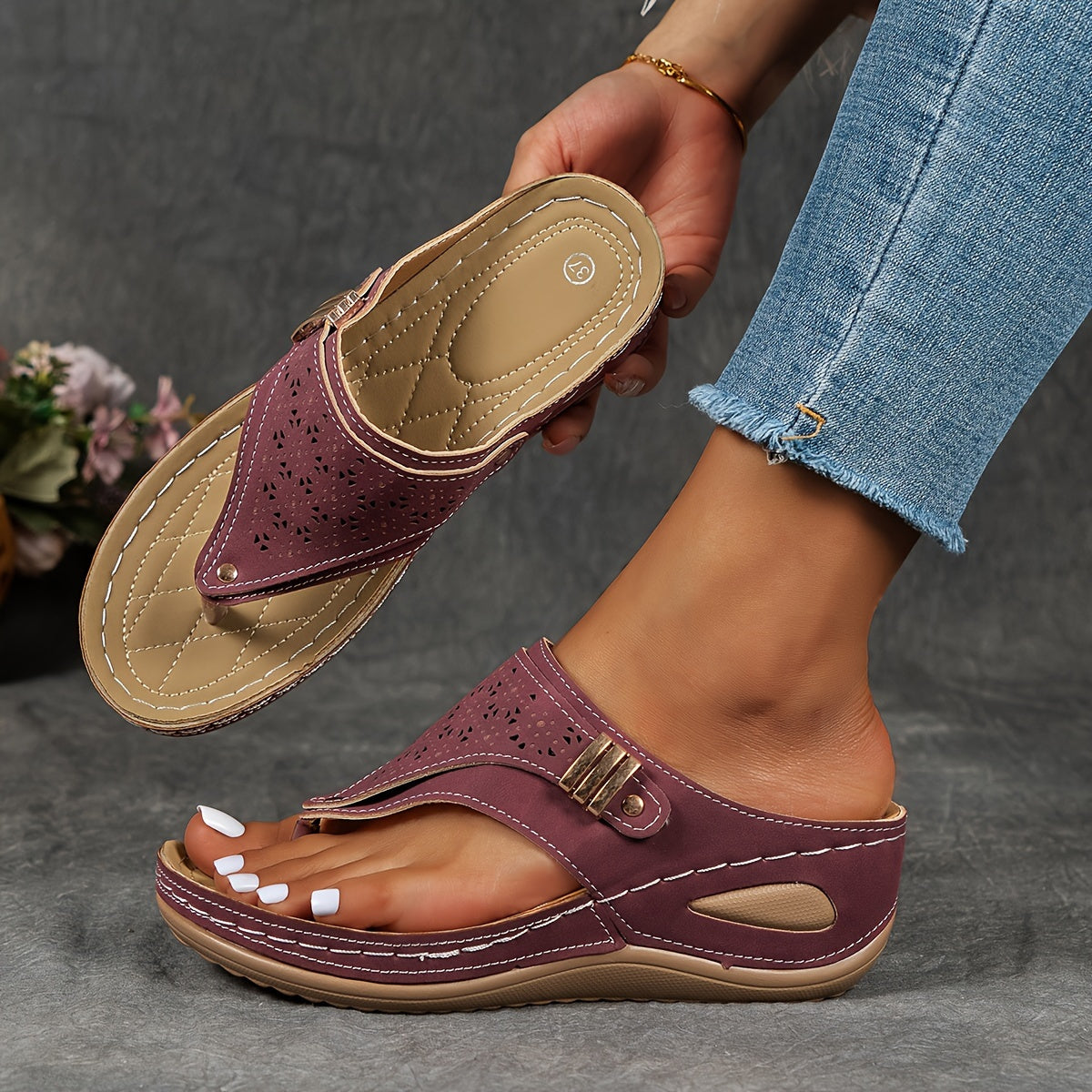 Women's Non-Slip Slip-On Flip Flops - Thick Cushioned midsole, Beige/Tan/Black/Blue/Grey/White/ - PU/Polyurethane Platform Sandals for Gym, Beach, Everyday - Lightweight & Durable Casual Shoes, Beach Footwear, Decorative Perf
