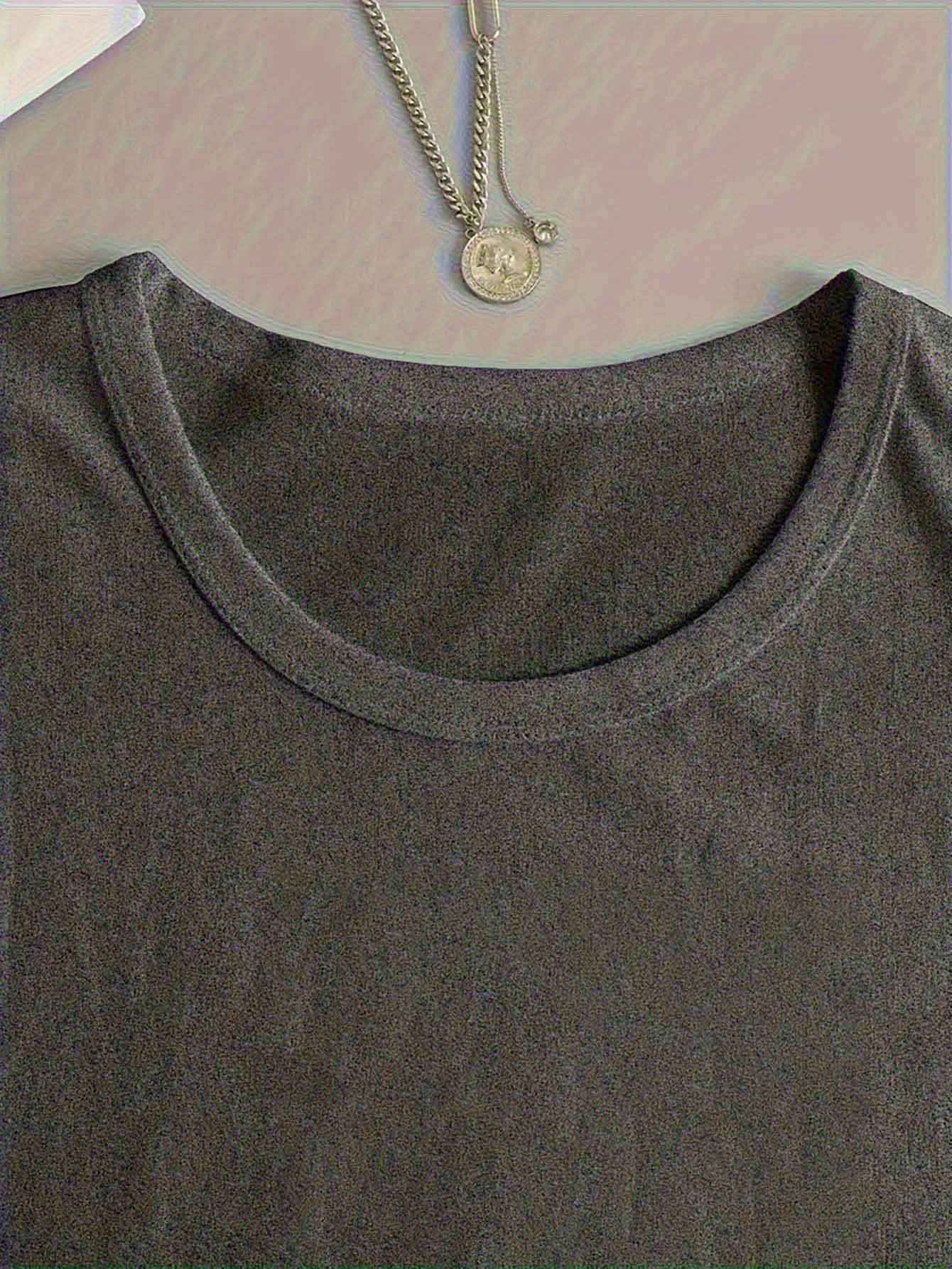 Women's Queen Lettering & Print Sparkling Rhinestone T-Shirt - Long Sleeve Round Neck Casual & Party Wear, Soft Stretchy 95% Polyester/5% Spandex, Queen-Size Lettering ( Accent) for Prom, Weddings, Everyday Outfits