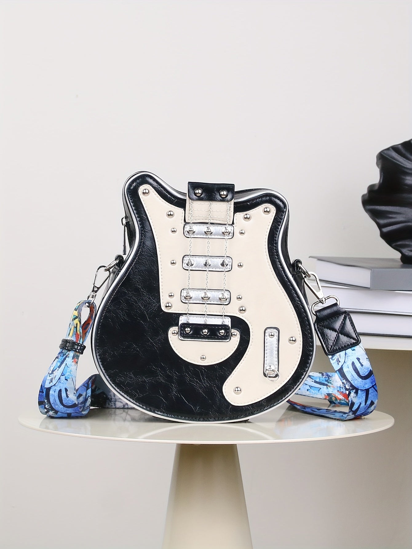 Women's & Unisex Y2K Retro Music-Themed Bass Guitar-Shaped Crossbody Bag with Detachable Strap, Golden-Tone Hardware & Zipper Closure - Band Style Handbag for Musicians & Music Lovers (Red/Black) - 2024 New Design with Chain