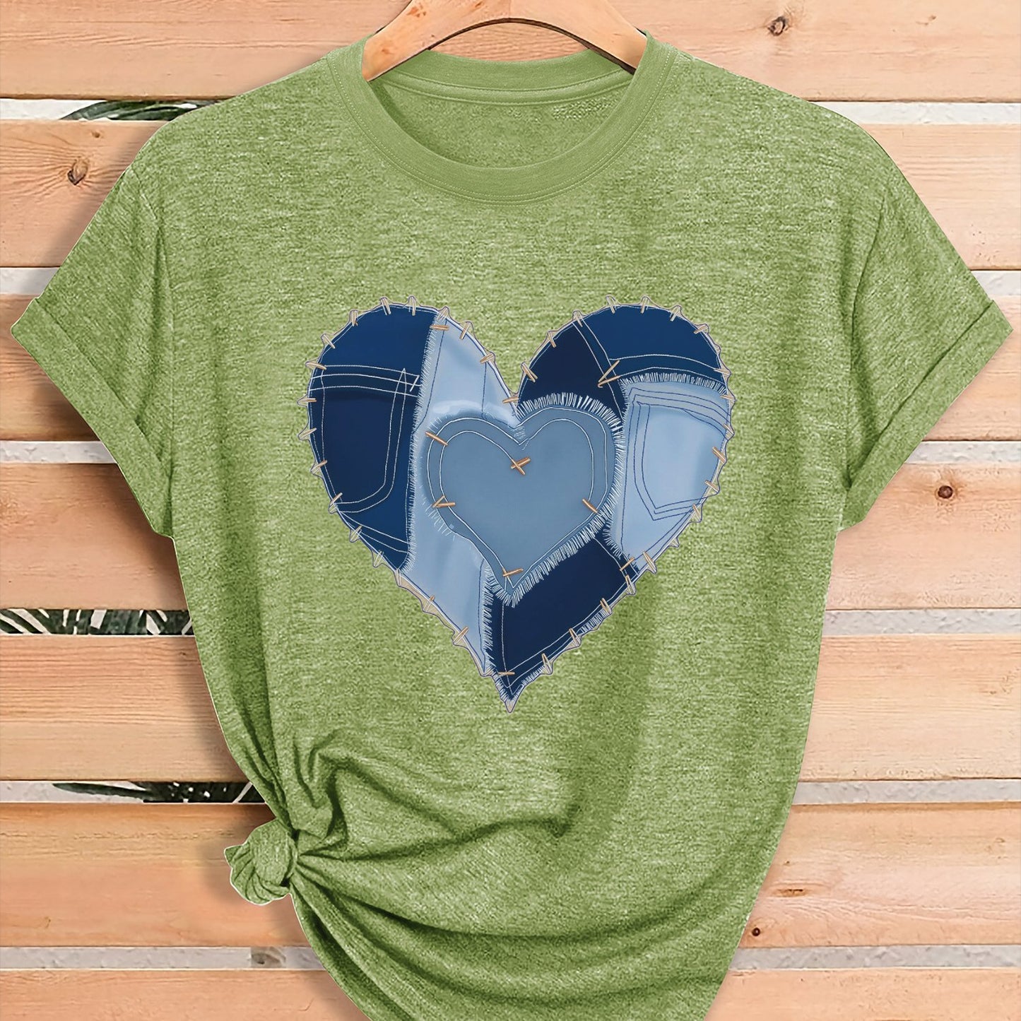 Women'S Fashion Graphic Tee, Theme Party Outfit, Local Warehouse Item, T Shirt For Women, Women Clothing Style, Heart Print Casual Top, Comfortable Blend Fabric, Breathable, All-season, Crew Neck, Short Sleeve, Machine Washab