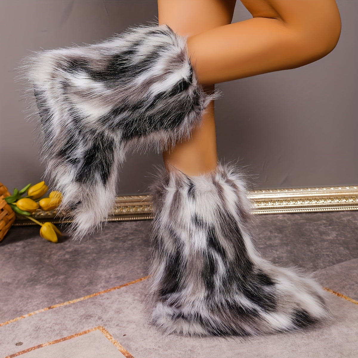 Women's Ankle Boots, Short Boots, Furry Boots European & American Style New Winter Collection Women's Outdoor Faux Fur Boots Faux Fox Faux Fur Boots