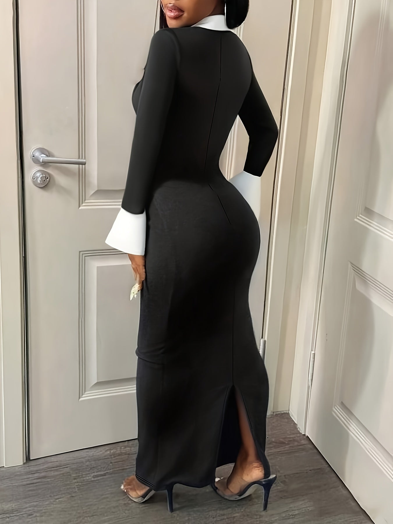 New Spring And Autumn Long Dress with Color-Blocking And Side Slits, Featuring Long Sleeves with Bell Cuffs And a Fitted Design.