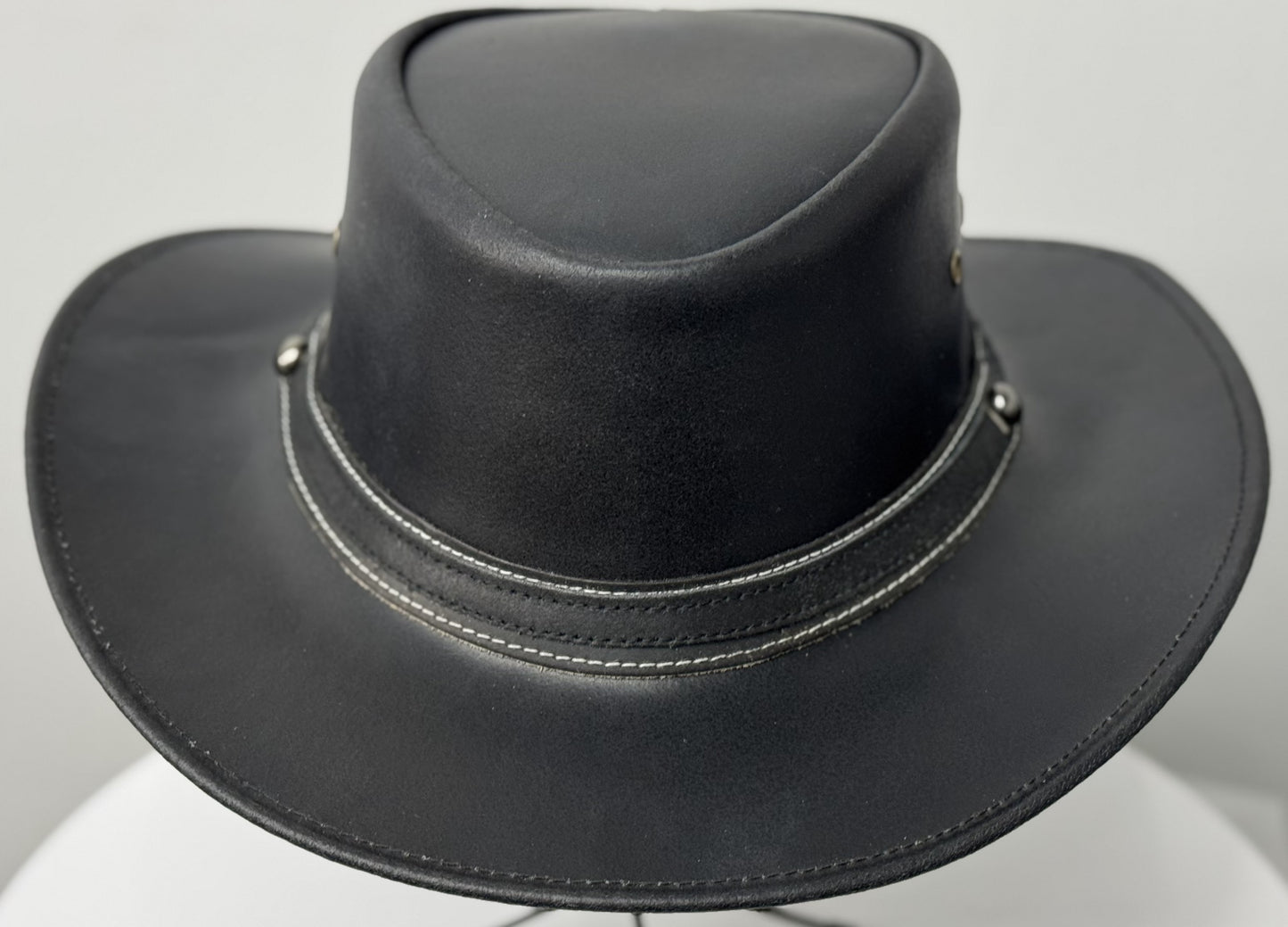 Black Western Style Genuine Cowhide Cowboy Hat – Shapeable Wide Brim for Men & Women