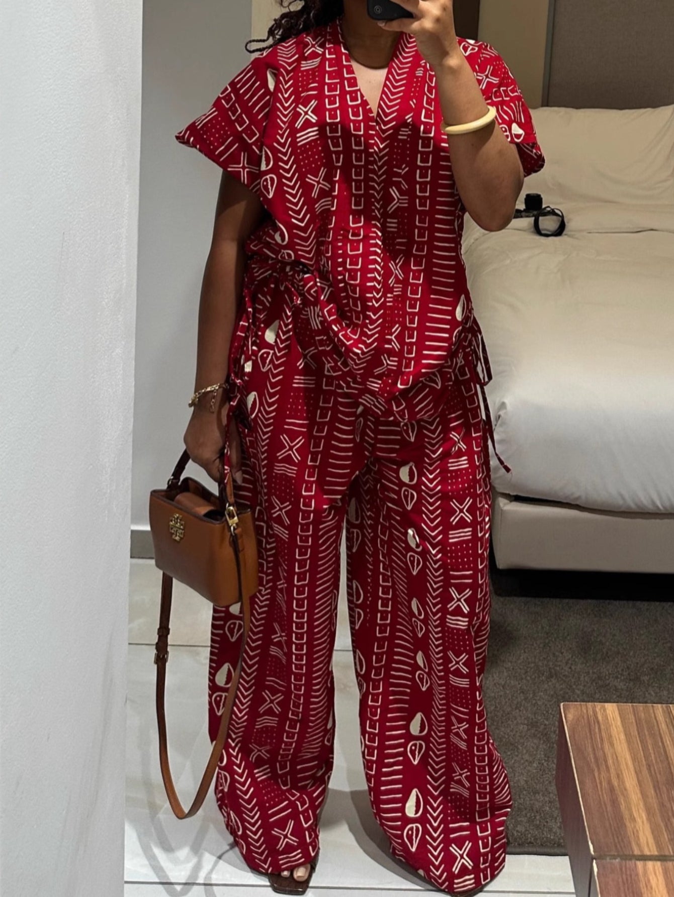 2pcs Set Geometric Print Short-Sleeve Fitted Top And High-Waist Wide-Leg Pants | Women'S Vintage Ethnic-Style Design, Suitable for Daily Autumn And Winter Commuting, Casual Luxury Gatherings, And Trendy Streetwear