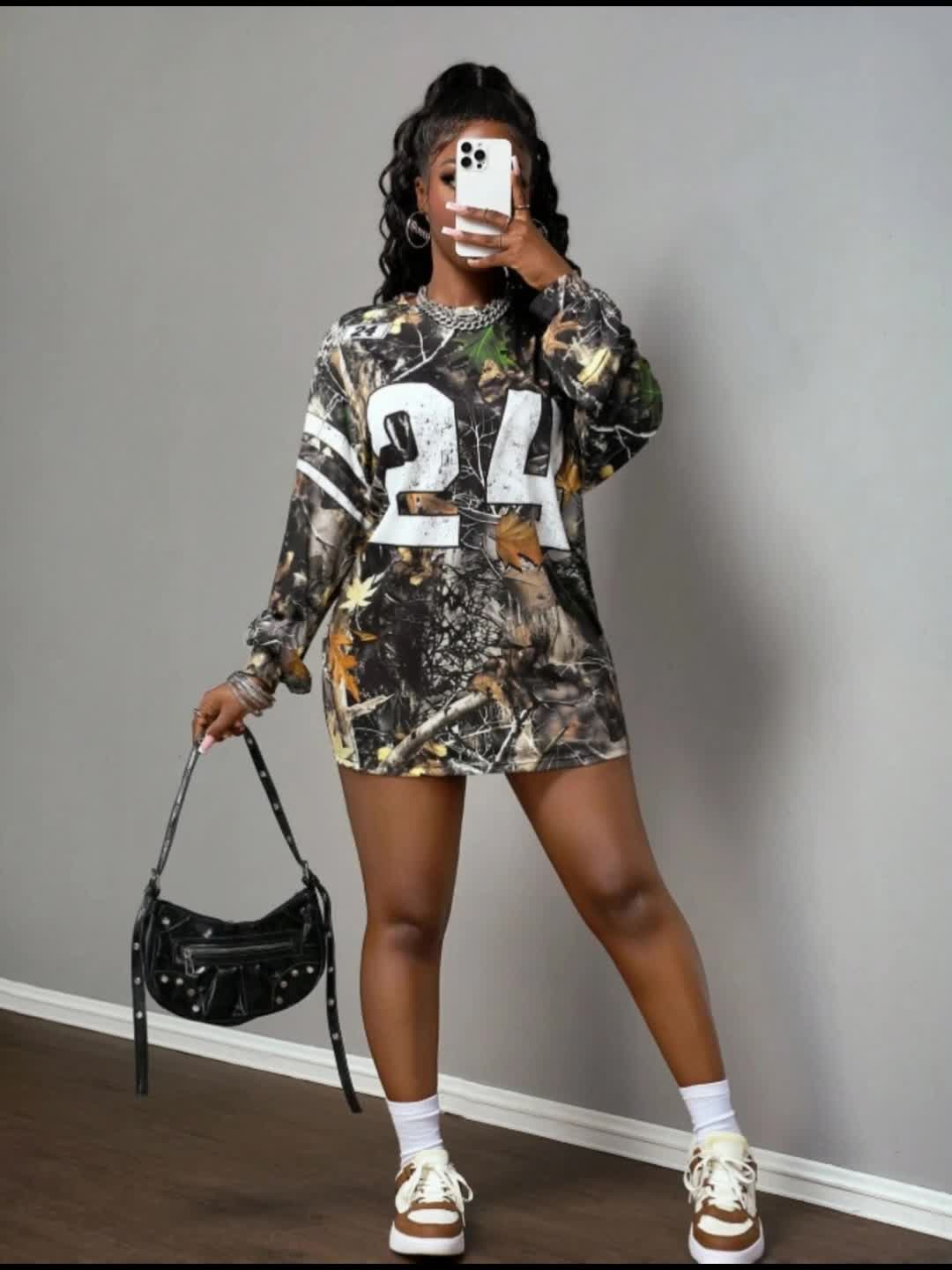 Women'S Camouflage & Number 24 Print Short Dress - American Retro Style Loose Fit A-Line Skirt with Round Neck, Warm BrownGreen Tones for Fall/Winter, Casual Outings, Camping & Trendy Gatherings | Versatile Outdoor to Semi-Fo