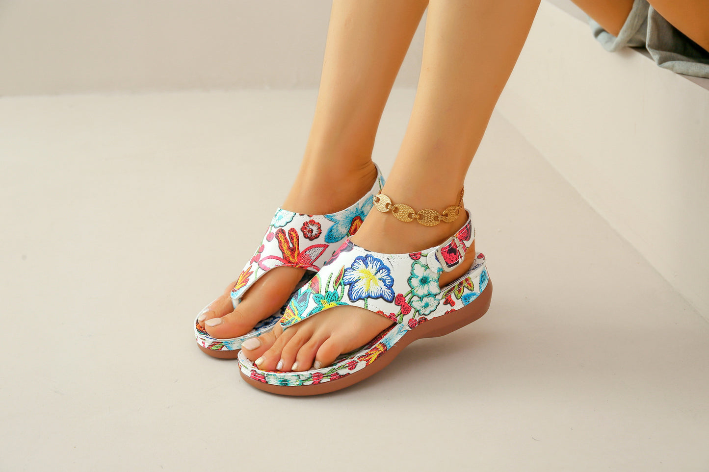 Women'S Plus Size Ethnic Floral Sandals - Adjustable Ankle Strap, Open Toe Platform Wedge Heel, Vibrant Embroidered Flower Design, Summer Casual Shoes, European & American Style, Summer Footwear | Vibrant Embroidery | Durable