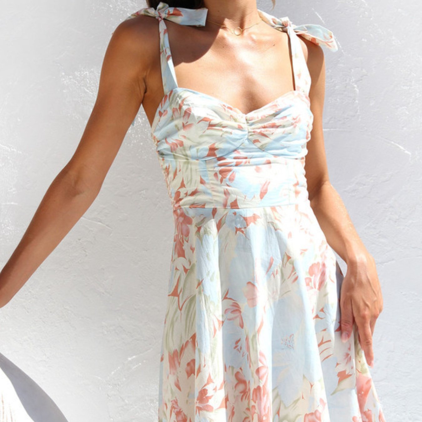 V-Neck Print Waist-Cinching Dress | SCACTO Women'S Design Sense Dress with Strap Design, Long Sleeve, Button Details, Perfect for Spring/Fall