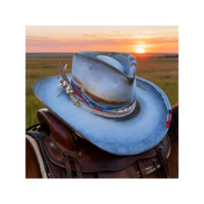 A Stylish Felt Hat Adorned with a Ribbon And Feather, a Retro Blue Dress Hat for Women, a Gatsby-Style Hat for Men, Perfect for Movie Costumes.