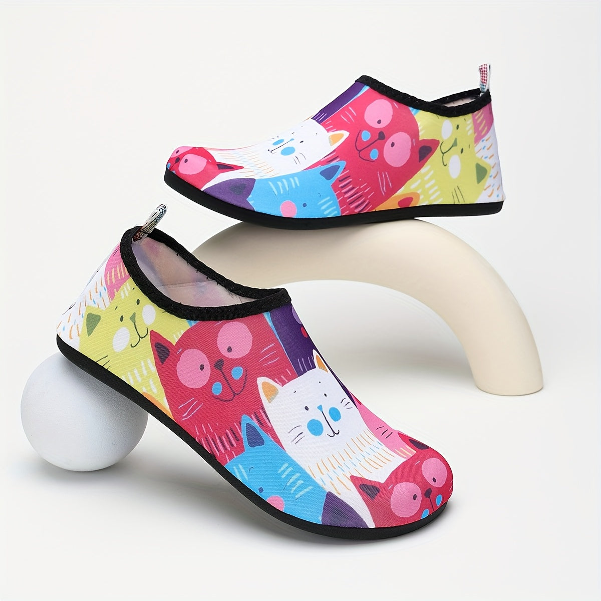 New Women'S Beach Shoes with Cute Cartoon Prints, Slip-Resistant, Sand-Proof, Soft Soles, Quick-Drying, Designed to Prevent Scratches, Suitable for Outdoor Water Activities, Indoor Sports, Fitness, Floor Socks, Yoga Shoes, Tr