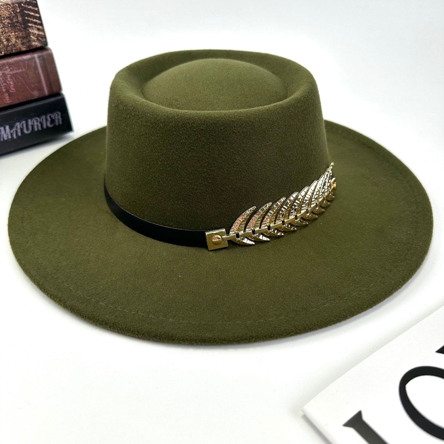 1pc Women'S Retro Wide-Brimmed Fedora Hat with Metal Crescent & Black Leather-like Band - Vibrant Orange/Red/Green/Black/Navy Blue/Purple/White - Elegant Non-Stretch Design for Autumn Winter, Music Festivals, Christmas & Dail