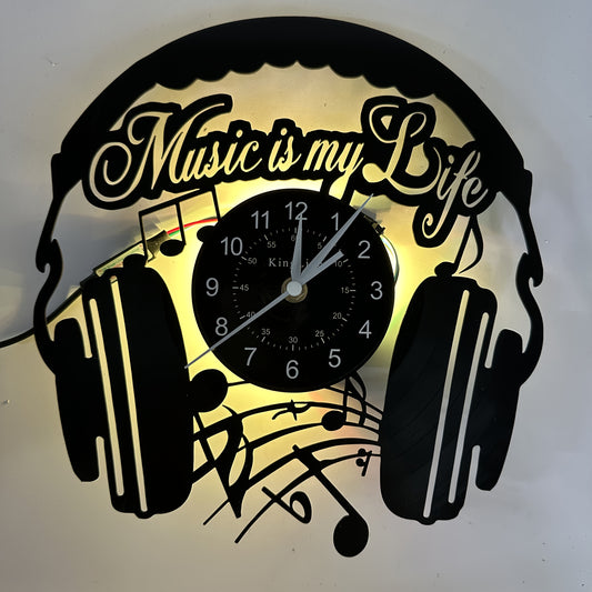 1pc Vinyl Record Wall Clock, Round Silent Clock with 7-Color LED Night Light, Music-Themed Decor for Home, Office or Studio, Battery Operated (AA Not Included), Black & White Design with Headphones & Musical Notes, Perfect Gi
