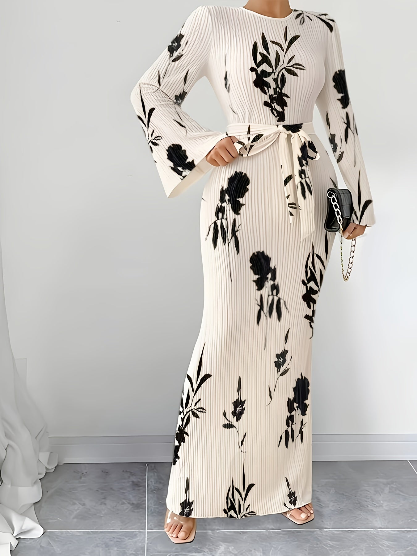 Women's Elegant Pleated Fabric Flared Long Sleeve Dress for Autumn and Winter